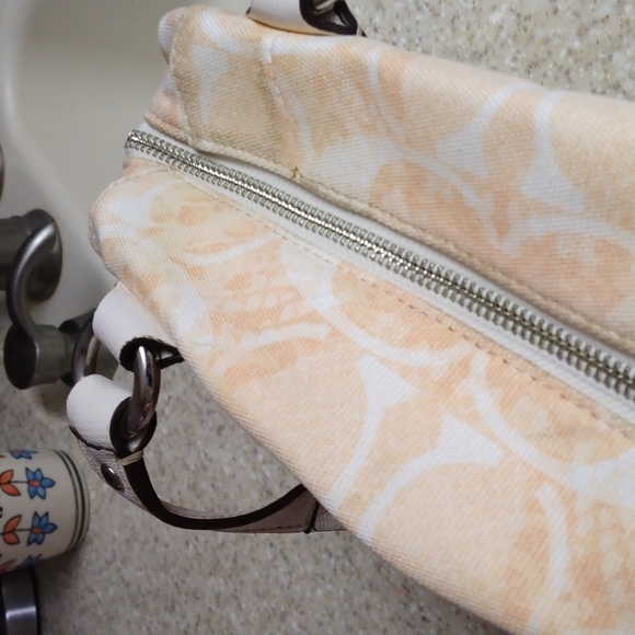 Coach Handbag - Picture 3 of 6